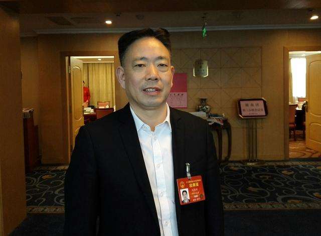 {易七現金網}(叶文智出售凤凰古城)