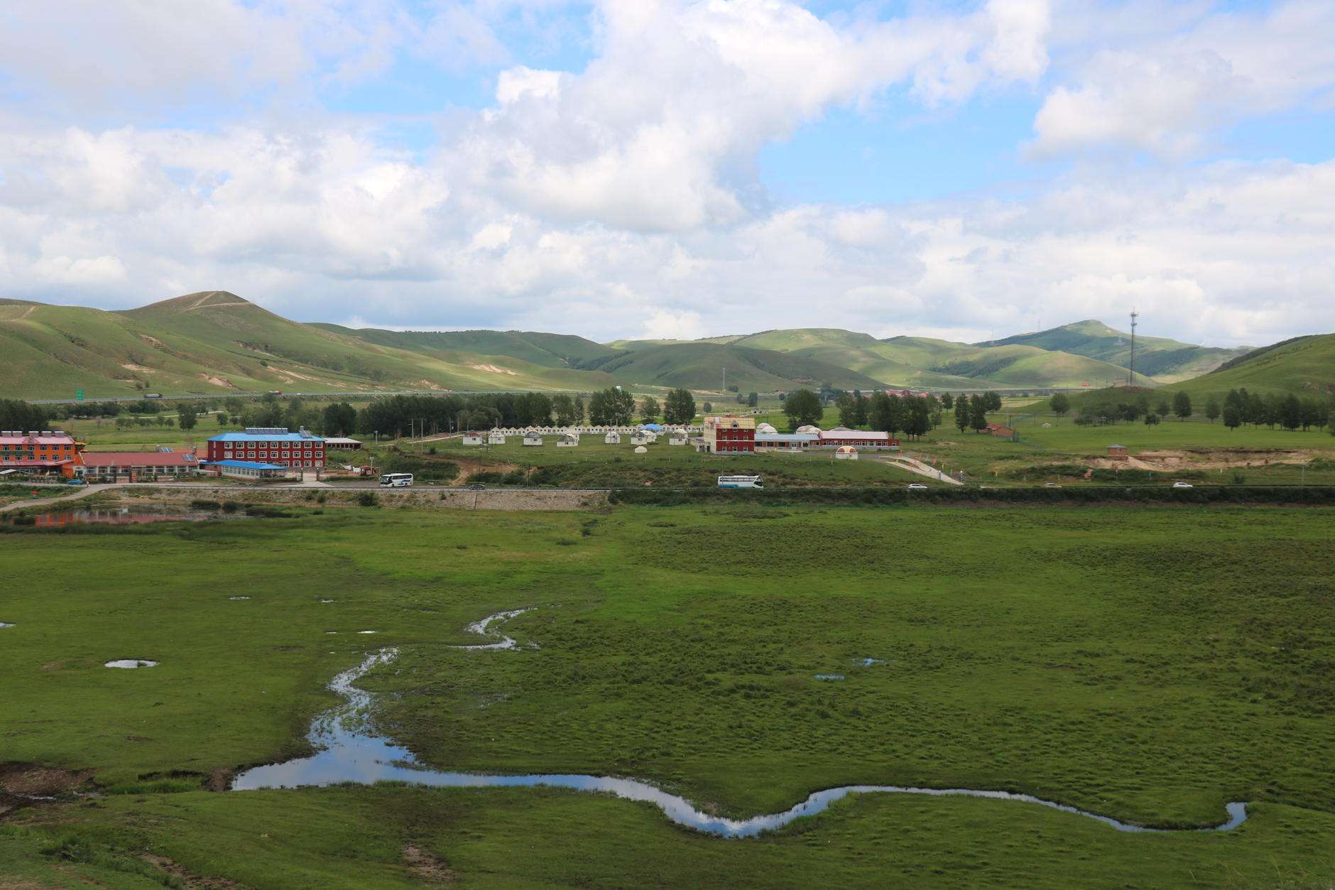 {易七現金網}(坝上草原旅游攻略2天费用)